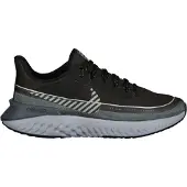 Nike legend react 2 shield in de kleur zwart.