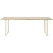 Muuto 70/70 eettafel 225x90 cm Solid oak-Sand