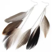 LGT JWLS Veren oorbellen Summer Feather Grey