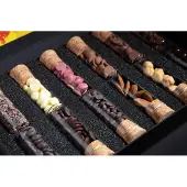 Ichoc Experience Box - Chocoladespel voor 4 personen - 12 tubes chocolade soorten