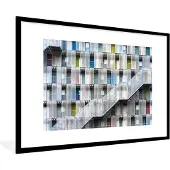 PosterMonkey Fotolijst incl. Poster - Deuren - Appartementen - Trappen - Kleurrijk - 120x80 cm - Posterlijst
