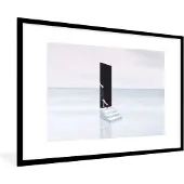 PosterMonkey Fotolijst incl. Poster - Vrouw - Trap - Abstract - Deur - 120x80 cm - Posterlijst