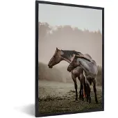 PosterMonkey Fotolijst incl. Poster - Paarden - Mist - Weide - 60x90 cm - Posterlijst