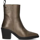 Maruti Gisele leather