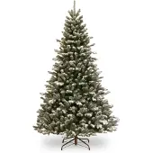 National Tree Company Snowy Sheffield kunstkerstboom - 228 cm - groen - Ø 145 cm - 2.610 tips - besneeuwd - metalen voet