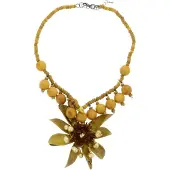 Behave - Mosterdgele ketting met bloem - Handgemaakt sieraad met natuurlijke uitstraling