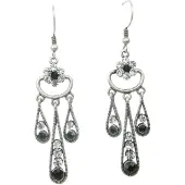Behave - Oorhangers met bloem en zwarte steen - Avond chique stijl