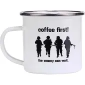 Fostex Emaille beker soldaten wit - Coffee First!
