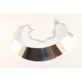 Fashion Jewelry Verchroomde choker zeer mooi en modieus sieraad.