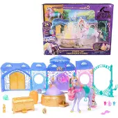 Unicorn Academy - Stal Speelset - met fontein, Wildstar, licht en geluid - 24 accessoires - Poppen en eenhoornspeelgoed