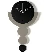 Arti Wandklok Modern Design