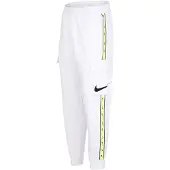 Nike getapete benen witte joggingbroek