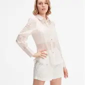 Smart & Joy Geborduurde organza blouse