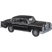 Busch Mercedes Benz 220 noir H0 89100