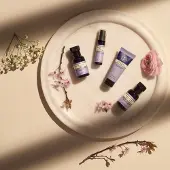 Neal's Yard Remedies - Rehydrating Rose Skincare Kit