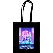 K-KIDS Pyramid Kpop Demon Hunters Movie Key Art Stoffentas Zwart