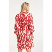 Smashed Lemon V hals jurk met rode golvende print en ceintuur |