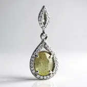 Cavill - Elegante Zilveren Hanger 925 Sterling Zilver - 0.9 ct Ovale Madagaskar Labradoriet - 39 Cambodjaanse Zirkon - 25x9.5 mm