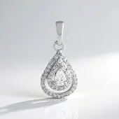 Cavill - 925 Sterling Zilveren Hanger - 0 27 ct Peervormige Cambodjaanse Zirkoon - Elegante Druppelvormige Hanger Voor Dames