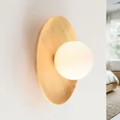 LumenXL Wandlamp Ruva van lichthout en melkwit glas