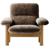 Audo Copenhagen Brasilia Lounge Chair High Back Textiel Natural Oak | Sheepskin Sahara