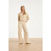 Smashed Lemon Beige broderie top met knoopsluiting |
