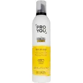 Revlon Mousse met een gemiddelde hold, ideaal om uw stijl te definiëren en uw haar met uw handen te vormen.
