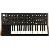 Moog Subsequent 37