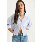 Bianco Gestructureerde Crop Shirt met Knopsluiting en Zak