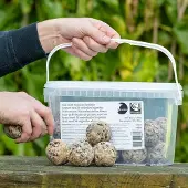 Cj Wildlife Vetbollen Suprême - 30 Stuks | Vogelvoer | Boordevol essentiële vetten en noodzakelijke calorieën voor tuinvogels | Vivara | Hoge kwaliteit