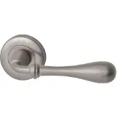 Hardbrass Deurkruk Roma op rozet - PVD Inox
