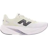 New Balance Loopschoen 'FuelCell Rebel v5' pastelgroen / zwart