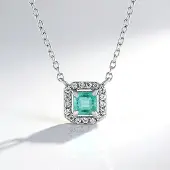 Cavill - Elegante Dames Halsketting 18K Goud Verguld - 0,3 ct Colombiaanse Smaragd Asscher Slijpvorm - 17 Cambodjaanse Zirkonia's - 45,5 cm Lengte