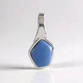 Cavill - Zilveren Hanger - 925 Sterling Zilver Rhodium - Blauwe Opaal 1,35 ct Peru - Fancy Cabochon Bezelzetting - Elegant Edelsteen Sieraad