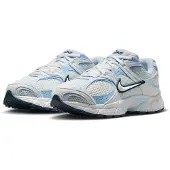 Nike V5 RNR Sneakers Dames 41