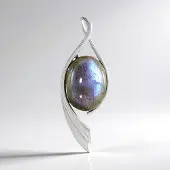 Cavill - 925 Sterling Zilveren Hanger - 18K Goud Verguld - 8,562 Karaat Labradoriet Ovaal Cabochon - Madagaskar Edelsteen - Elegant Handgemaakt Design