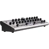 Modal Electronics Carbon8M synthesizer
