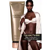 Victoria's Secret Velvet Petals Shimmer Lichaamslotion, 236 ml (voor dames)