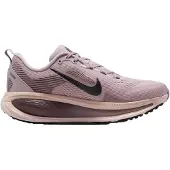 Nike Loopschoen 'Vomero 18' sering / mauve / rosa / zwart