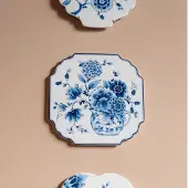Heinen Delfts Blauw Applique Stilleven Cabinet des Fleurs 21,5 cm