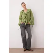 Trendyol TRENDYOLMİLLA Dames Groen Effen Lang Relaxed fit Blouses