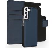 Accezz Premium Leather 2 in 1 Wallet Bookcase voor de Samsung Galaxy S22 - Donkerblauw