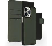Accezz Premium Leather 2 in 1 Wallet Bookcase voor de iPhone 14 Pro Max - Groen