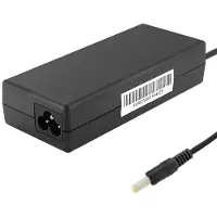 Qoltec 50070 Power adapter 90W | 19V | 4.74A | 5.5*2.5 | +power cable