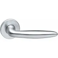 Intersteel Deurkruk Sigaar op rozet - chroom mat