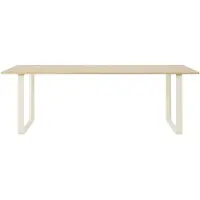 Muuto 70/70 eettafel 225x90 cm Solid oak-Sand