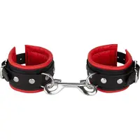 XX-Dreamtoys - Gevoerde Lederen Handboeien - Rood / Zwart