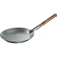 Albert Turk GmbH & Co. KG Albert Turk (inductie) koekenpan met gelakte houten greep… ø28cm, top-koks zweren bij de pannen van Turk.