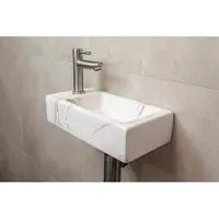 Mueller Mini Apa fonteinset links met wit marmeren fontein en RVS kraan