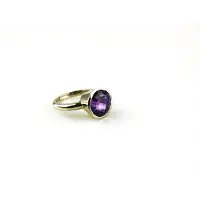 Sophie ring in wit goud gezet met amethist